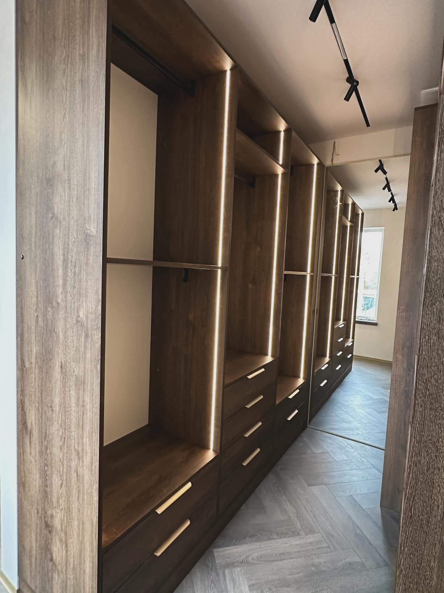Dressing sur mesure réalisé par RSS Studio